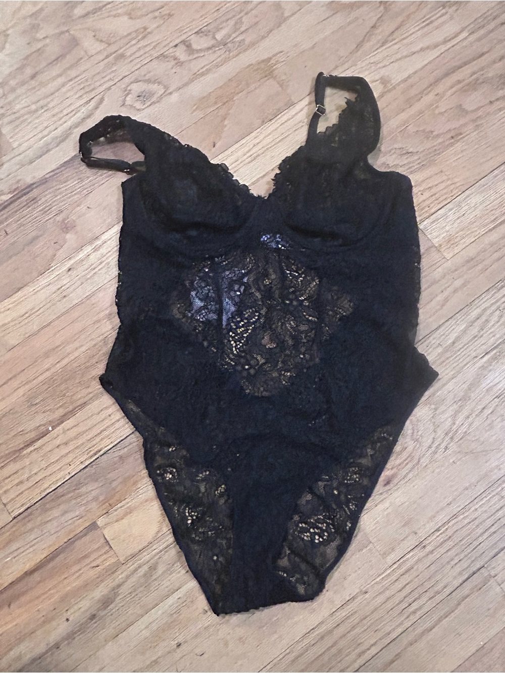 Savage X Fenty Black Lace Tag Detail